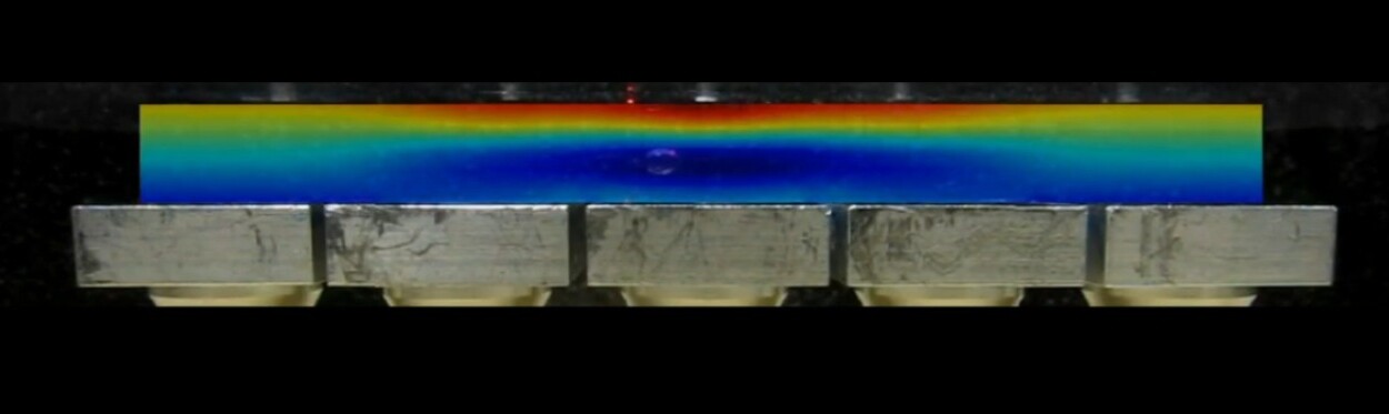 Levitazione acustica: suono contro gravità