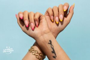 Lo smalto alle unghie ti dura sempre pochissimo? Ecco il trucco semplicissimo per farlo durare di più