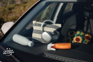 Non lasciare mai la bottiglietta d'acqua in auto: potresti mettere in pericolo la tua salute