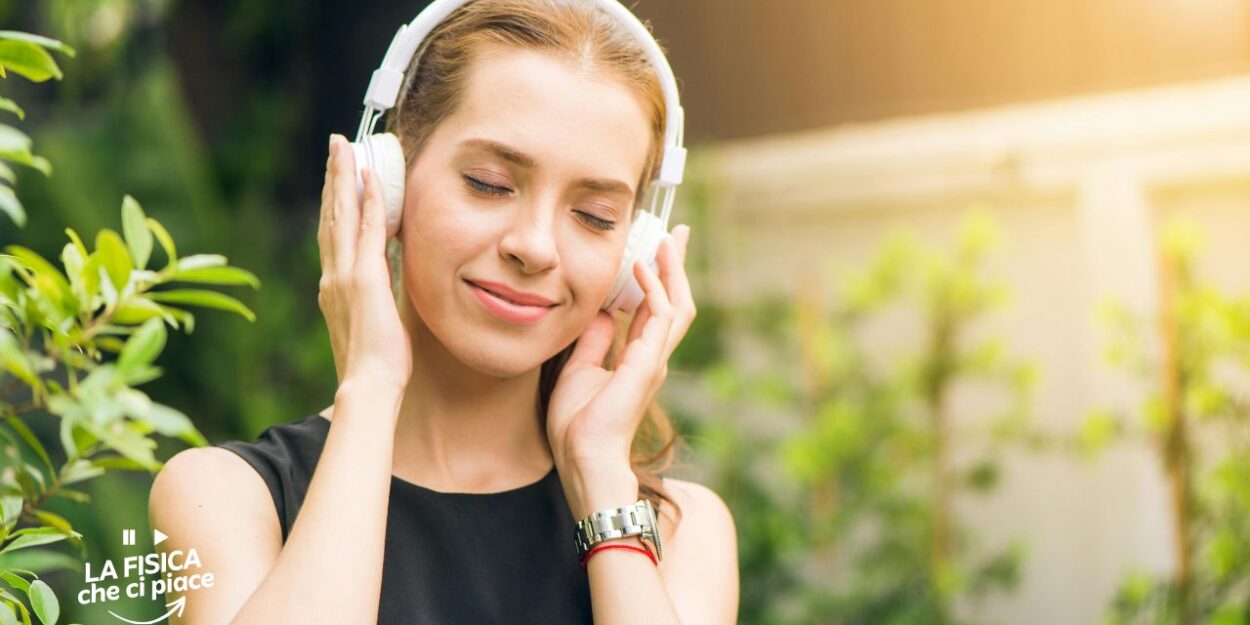Cuffie bluetooth o a filo, c'è un pericolo per la nostra salute da non sottovalutare: cosa dice la scienza