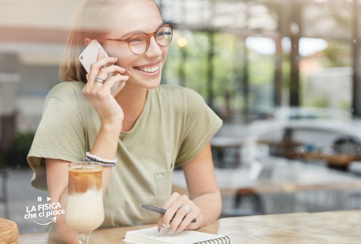 telefono-orecchio-pericoloso-la-fisica-che-ci-piace