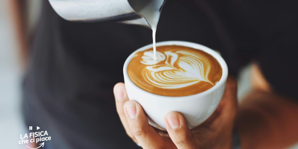 Cappuccino a regola d'arte grazie alla fisica: tanta schiuma e sapore esaltato