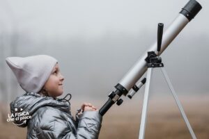 Gli astronomi hanno catturato un bagliore cosmico da record, mai registrato uno così potente: arriva da molto vicino