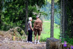 Scoperto un semplice trucco casalingo per rilevare l’Alzheimer prima dei sintomi: bastano 3 minuti