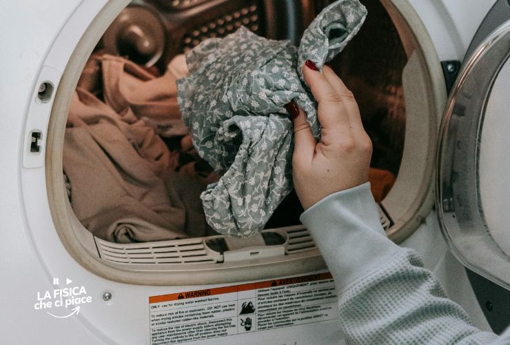 vestiti-si-restringono-in-lavatrice-fisica-che-ci-piace