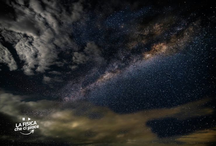 nube-che-sta-alimentando-la-galassia-fisica-che-ci-piace