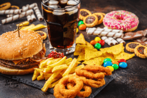 Il cibo spazzatura danneggia il cervello, ma non è tutto perso: fare quest'attività può invertire gli effetti, lo studio