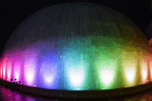 I LED del futuro saranno sottili come un foglio di carta e illumineranno come il Sole, non è fantascienza ma realtà: di addio alle lampade fastidiose