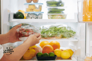 Non conservare mai i pomodori in frigo: lo dice la biologia (e non è solo per il sapore)