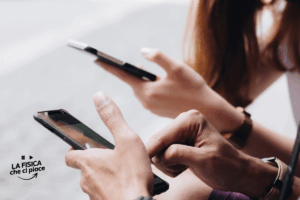 I social creano dipendenza: fanno così per tenerti incollato allo schermo