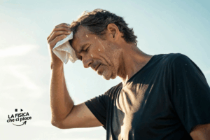 Addio macchie di sudore: ecco perché si formano e come evitarle sui tuoi vestiti