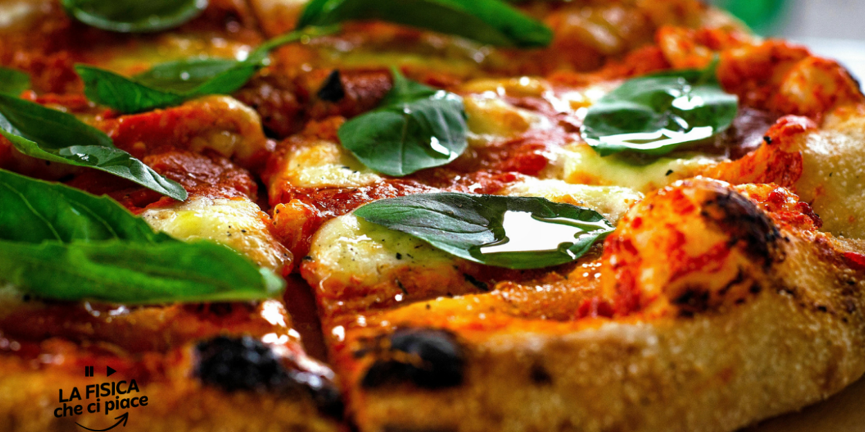 Non mangiare il bordo della pizza, se lo trovi così lascialo nel piatto: fa male, ecco perché